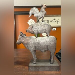Farmhouse Cow, Pig, Rooster Stacked Decor. Galvanized Metal Table/Shelf Decor